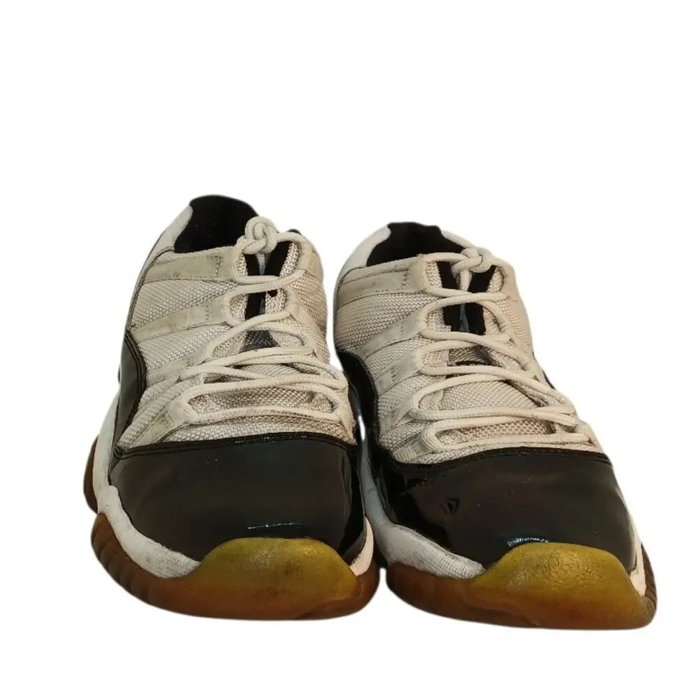 NIKE AIR JORDAN RETRO XI Boys Black & White Leather Sneakers - Size: 5Y